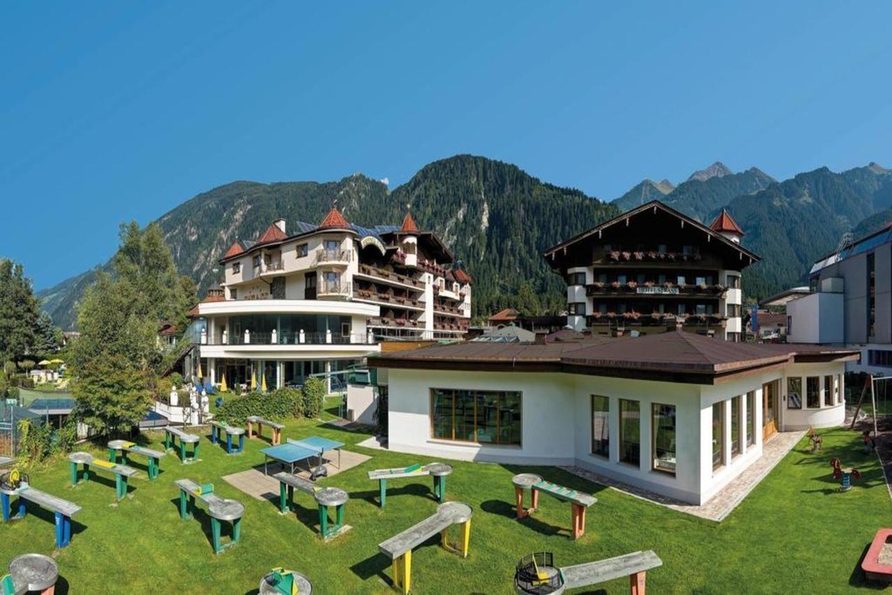 Strass - Sport & Spa Hotel Mayrhofen Exterior foto