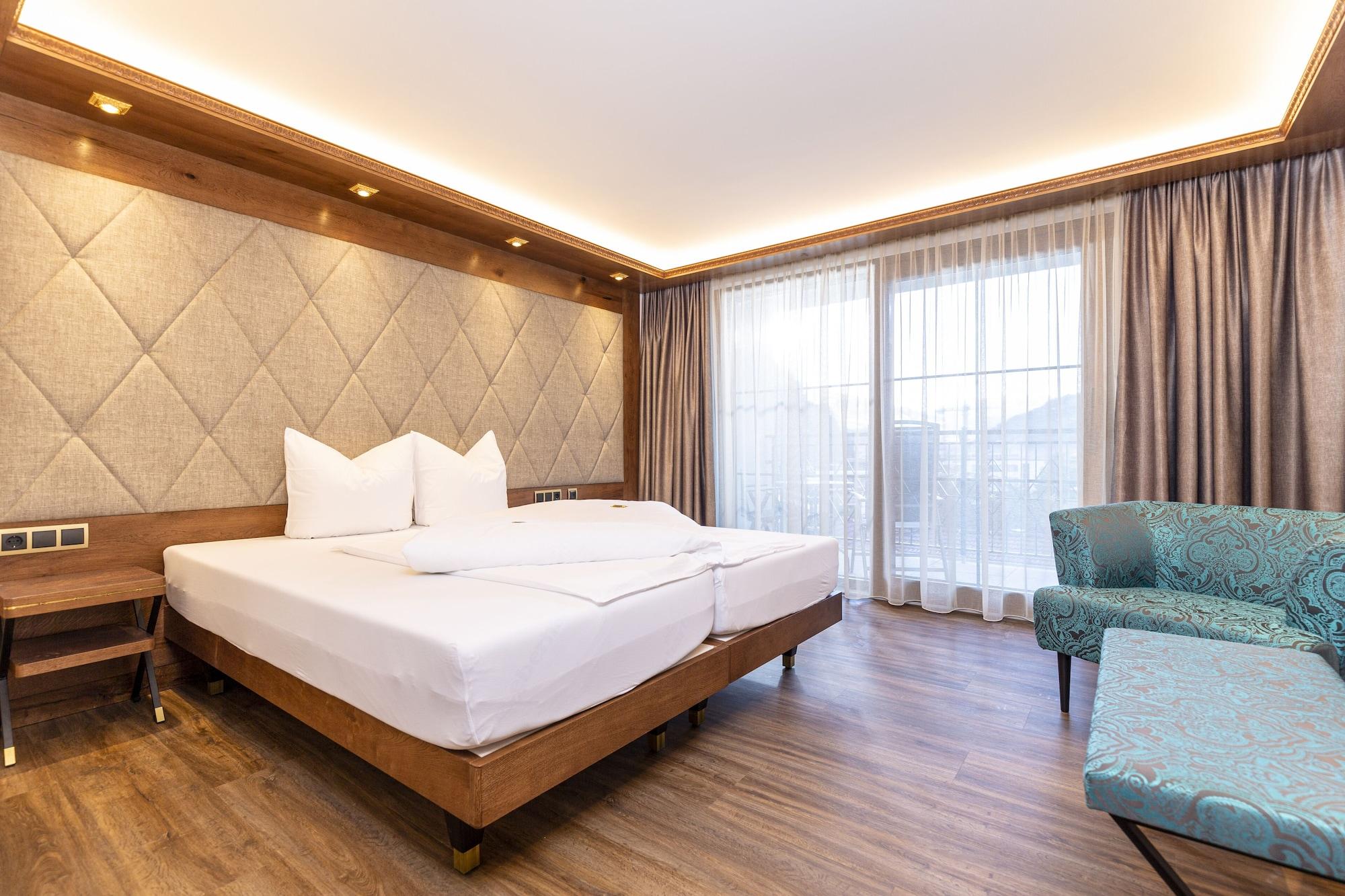 Strass - Sport & Spa Hotel Mayrhofen Exterior foto