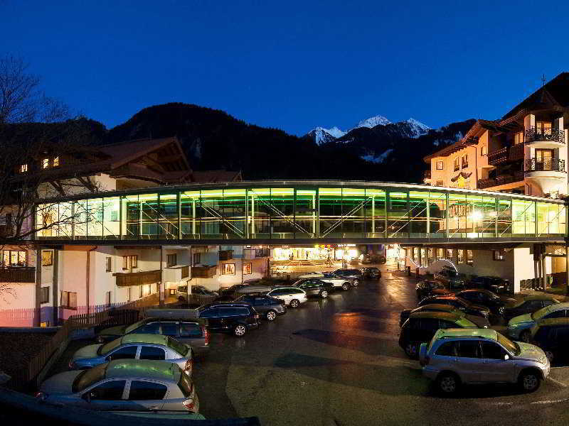 Strass - Sport & Spa Hotel Mayrhofen Exterior foto