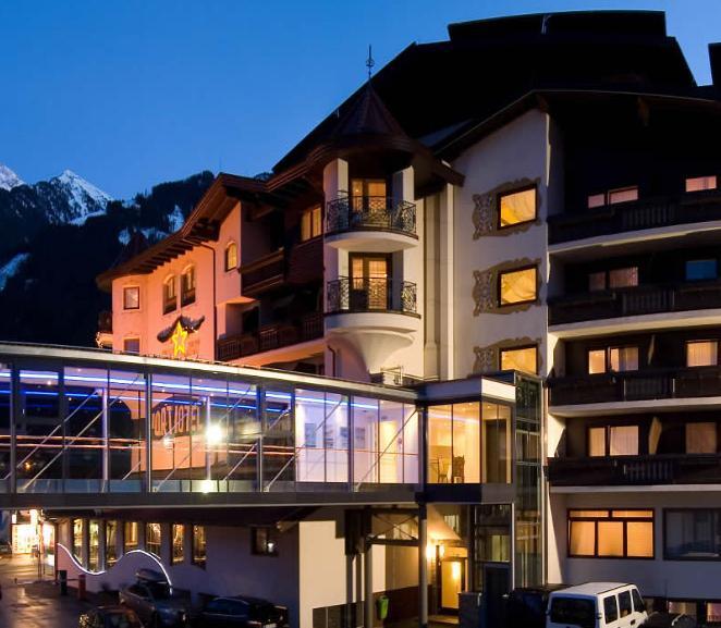 Strass - Sport & Spa Hotel Mayrhofen Exterior foto